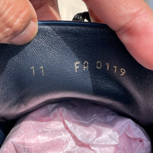 COPY - LV men’s shoes size 11 - Picture 10 of 12